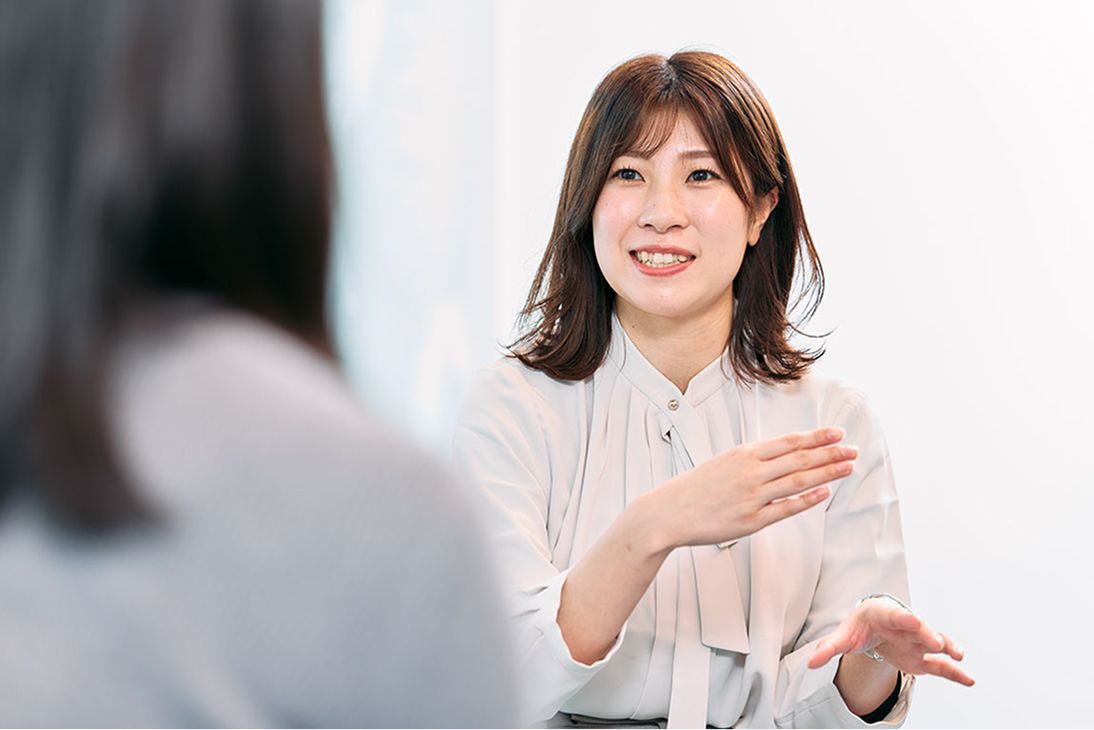 インタビューの様子